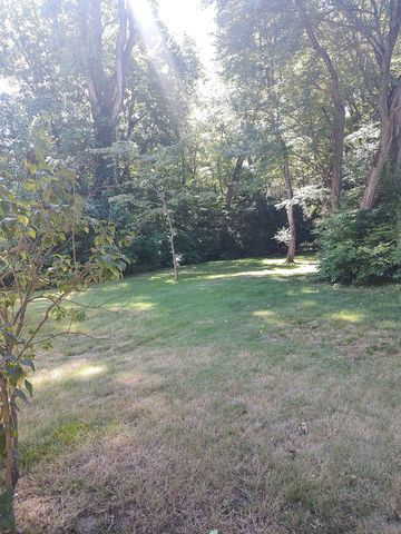 24 North Avenue, North Haven, CT 06473