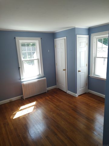 24 North Avenue, North Haven, CT 06473