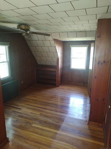 24 North Avenue, North Haven, CT 06473