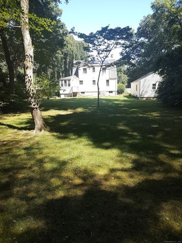 24 North Avenue, North Haven, CT 06473