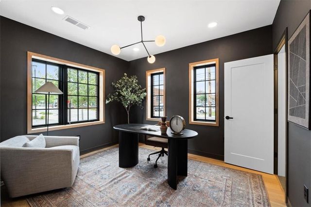 1923 Locust Street, Kansas City, MO 64108