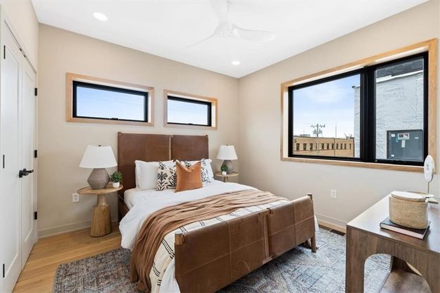 1923 Locust Street, Kansas City, MO 64108