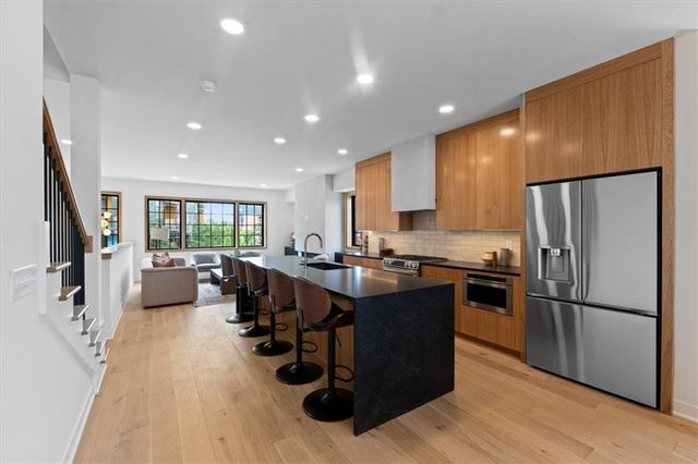 1923 Locust Street, Kansas City, MO 64108