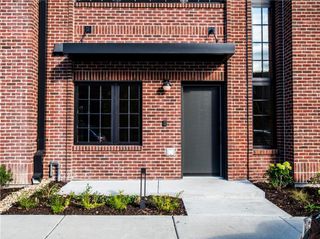 1923 Locust Street, Kansas City, MO 64108