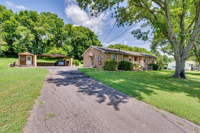 2003 Julie Dr, Mount Juliet, TN 37122