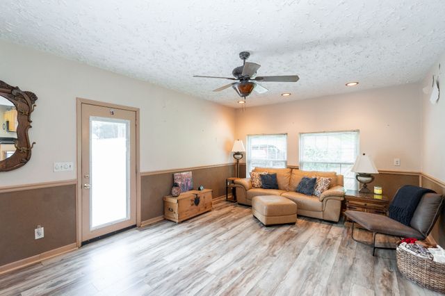 2003 Julie Dr, Mount Juliet, TN 37122