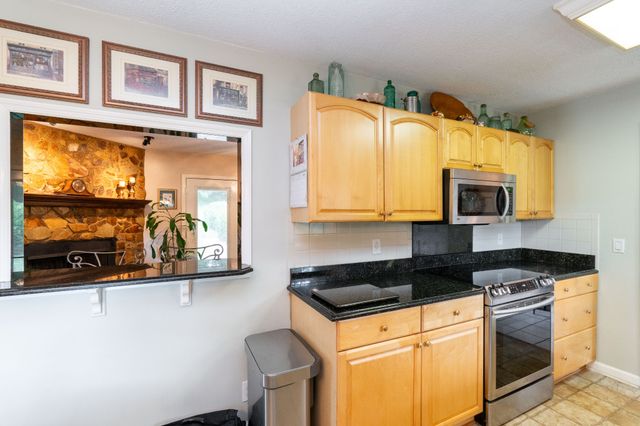 2003 Julie Dr, Mount Juliet, TN 37122