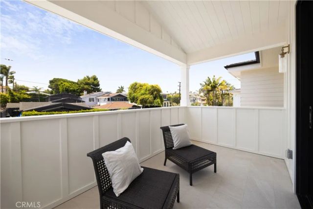 1013 10th Street, Manhattan Beach, CA 90266
