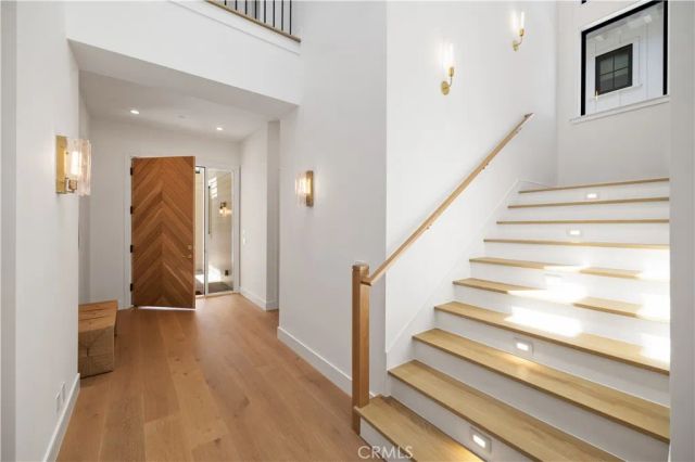 1013 10th Street, Manhattan Beach, CA 90266