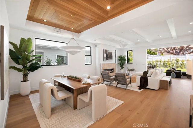 1013 10th Street, Manhattan Beach, CA 90266
