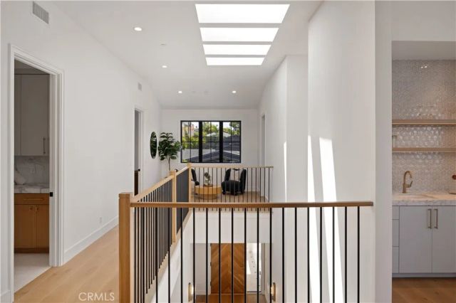 1013 10th Street, Manhattan Beach, CA 90266