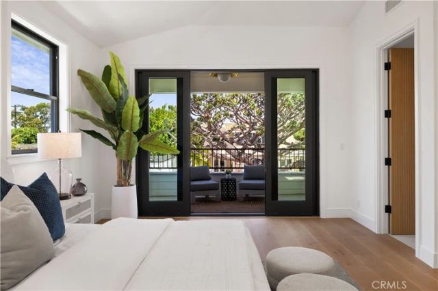 1013 10th Street, Manhattan Beach, CA 90266
