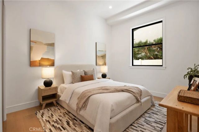 1013 10th Street, Manhattan Beach, CA 90266