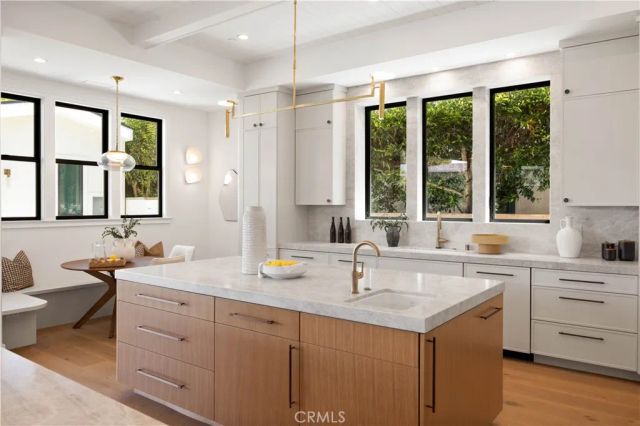 1013 10th Street, Manhattan Beach, CA 90266