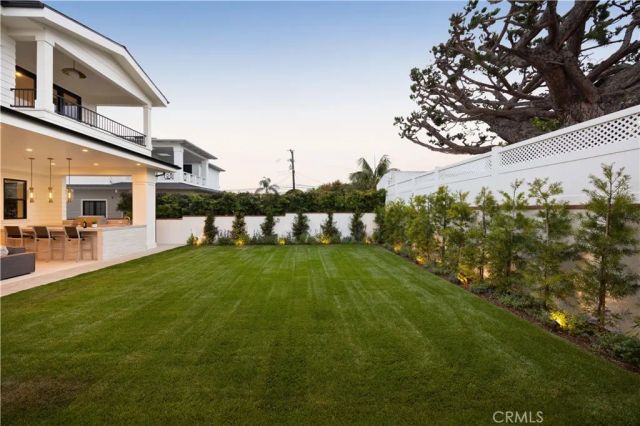 1013 10th Street, Manhattan Beach, CA 90266