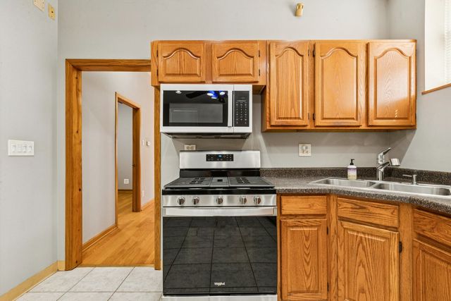 840 N California Avenue, Chicago, IL 60622