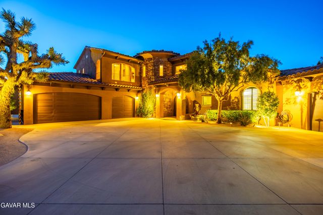 3211 Paddock Way, Quartz Hill, CA 93536