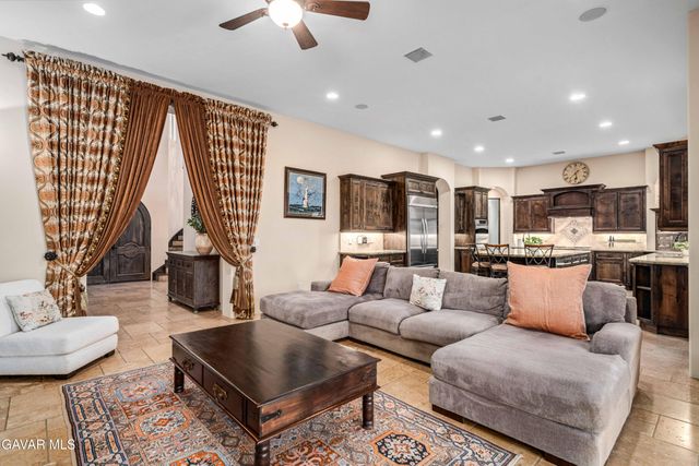3211 Paddock Way, Quartz Hill, CA 93536