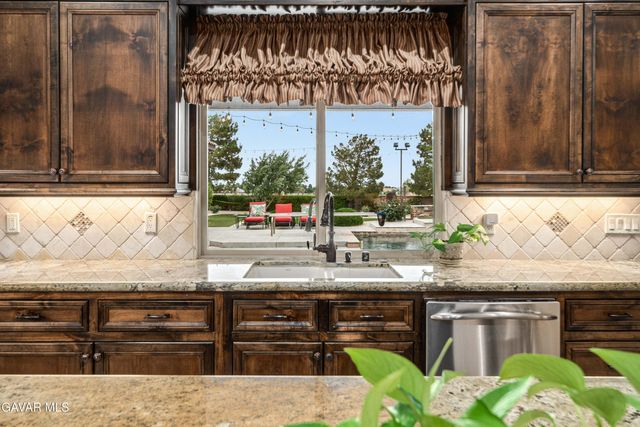 3211 Paddock Way, Quartz Hill, CA 93536