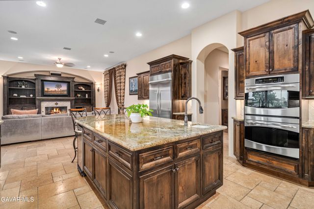 3211 Paddock Way, Quartz Hill, CA 93536
