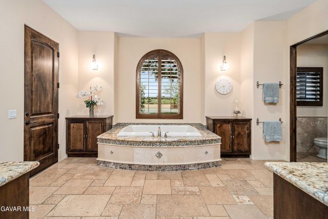 3211 Paddock Way, Quartz Hill, CA 93536