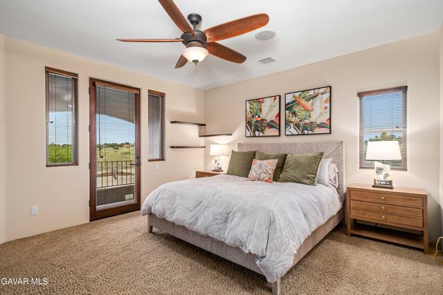 3211 Paddock Way, Quartz Hill, CA 93536