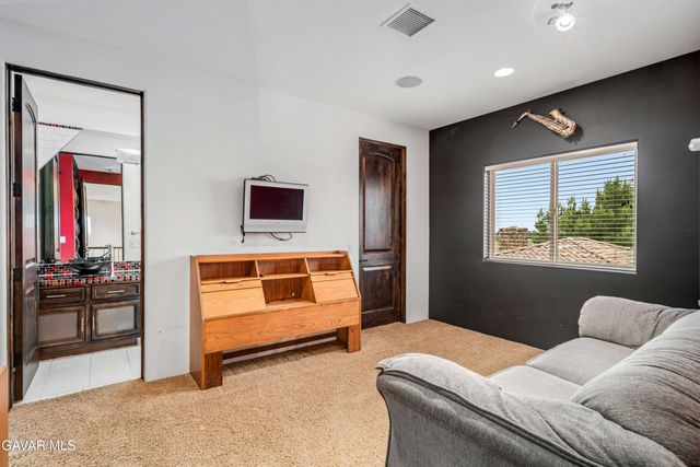 3211 Paddock Way, Quartz Hill, CA 93536