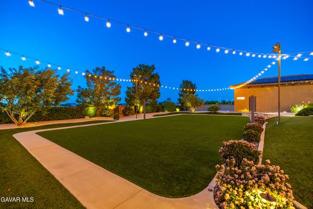 3211 Paddock Way, Quartz Hill, CA 93536