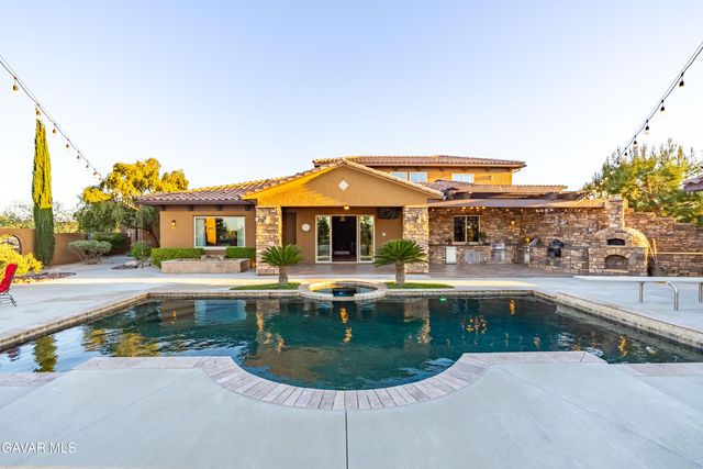 3211 Paddock Way, Quartz Hill, CA 93536