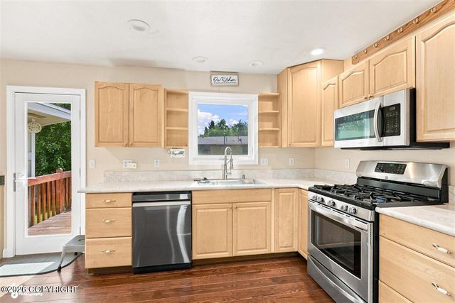 1810 Cindylee Lane, Anchorage, AK 99507