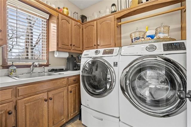 4309 W 126th Terrace, Leawood, KS 66209