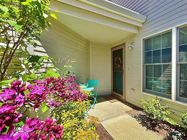 146 Sandalwood Lane, Rhinebeck, NY 12572