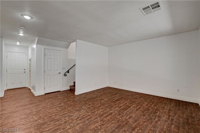 6981 Copper Bracelet Avenue, Las Vegas, NV 89122