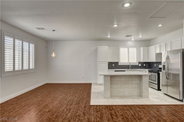 6981 Copper Bracelet Avenue, Las Vegas, NV 89122