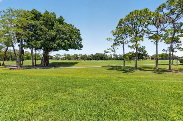 21656 Juego Circle 23e, Boca Raton, FL 33433
