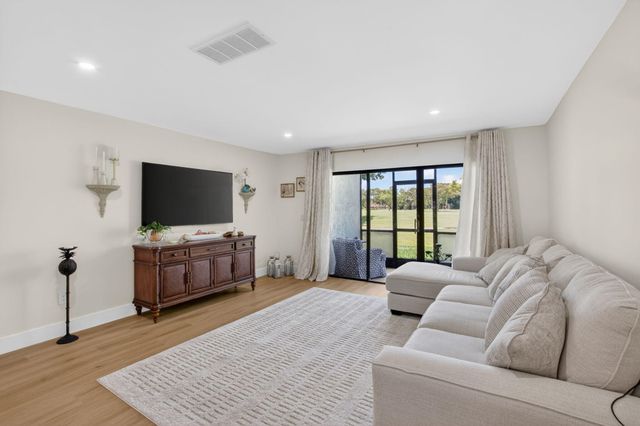 21656 Juego Circle 23e, Boca Raton, FL 33433