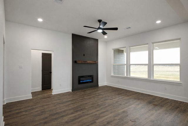 71 Arkansas Road, Sadler, TX 76264