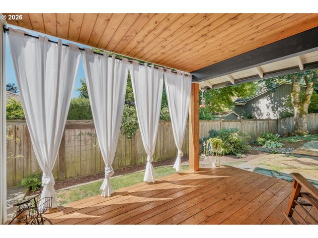 9770 Sw SERENA Way, Portland, OR 97224