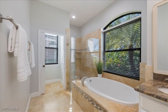 7074 Sugar Magnolia CIR, Naples, FL 34109