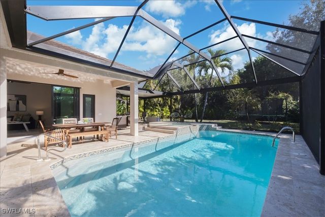 7074 Sugar Magnolia CIR, Naples, FL 34109