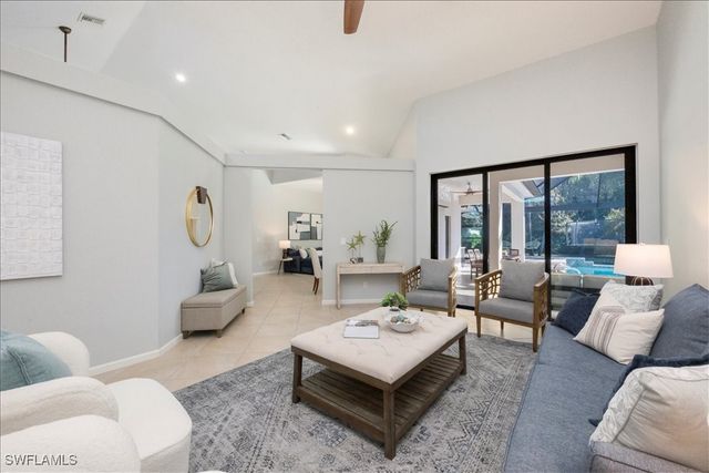 7074 Sugar Magnolia CIR, Naples, FL 34109