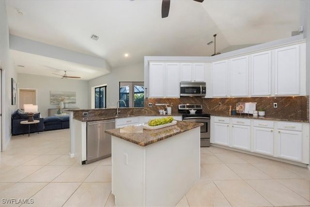 7074 Sugar Magnolia CIR, Naples, FL 34109