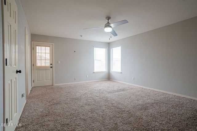 14378 North Cave Avenue, El Paso, TX 79938