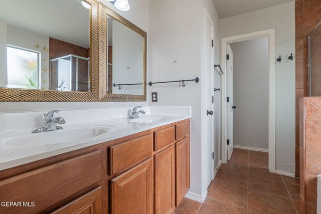 14378 North Cave Avenue, El Paso, TX 79938