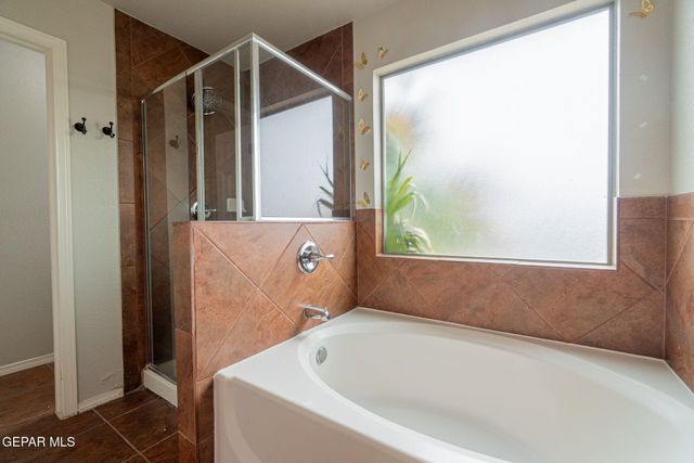 14378 North Cave Avenue, El Paso, TX 79938