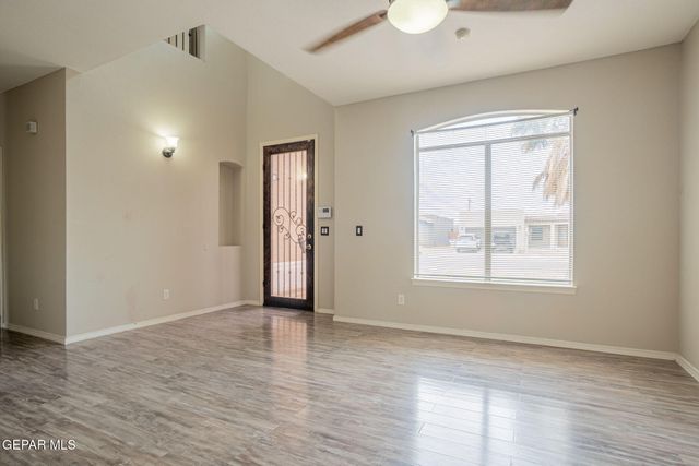 14378 North Cave Avenue, El Paso, TX 79938