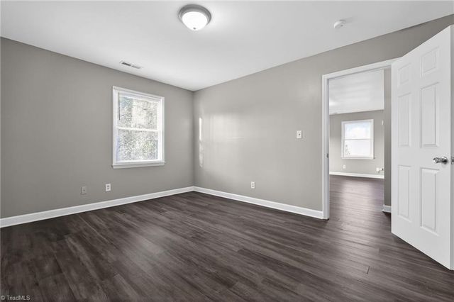 245 Guinevere Court, Winston-salem, NC 27104