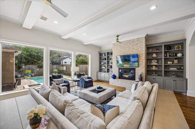4901 Holt Street, Bellaire, TX 77401