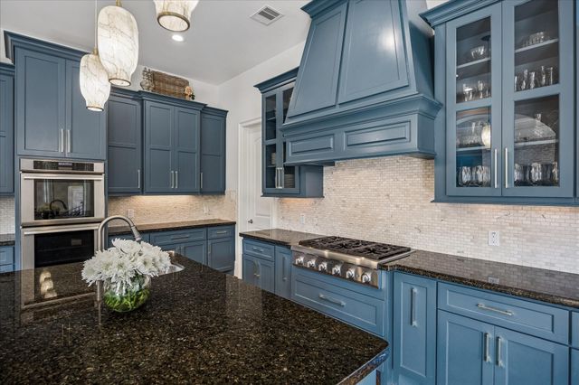 4901 Holt Street, Bellaire, TX 77401