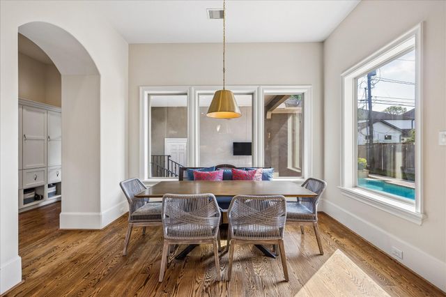 4901 Holt Street, Bellaire, TX 77401
